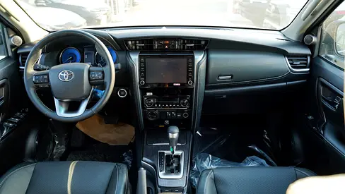 2026 Toyota FORTUNER 缩略图 8