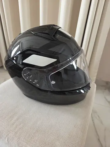 Shark helmet original , M size, full face , very rearly used . Black colour