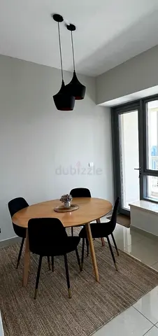 Modern Dining Table and 4 chairs