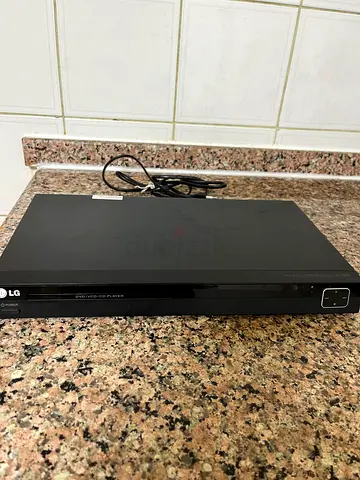 LG DVD and CD Player in Slim Design