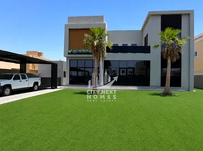 Exclusive| 5 bd Villa| Majlis| Service block| Maid