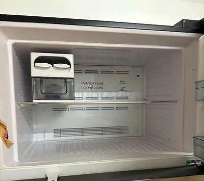 HITASHI 760 litres Inverter Freezer/Refrigerator - Good Condition