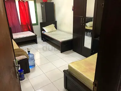 Near Union Metro Bed space for Indian executive  Bachelor
