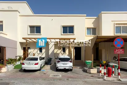 Single Row | Private Garden | 2 BR w\ Study