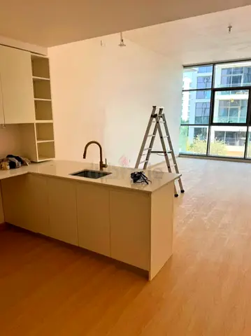 Modern Open plan 1BR apartment with fitted vinyl SPC/ LVT floor bedroom and kitchen and villa & com