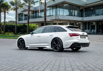 2025 AUDI RS6 照片 3