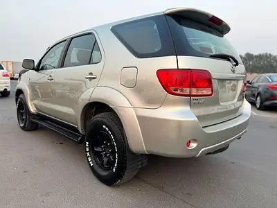 2007 Toyota FORTUNER — фото 4