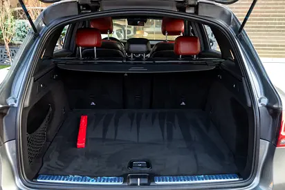صورة 9 لـ 2021 Mercedes-BENZ GLC