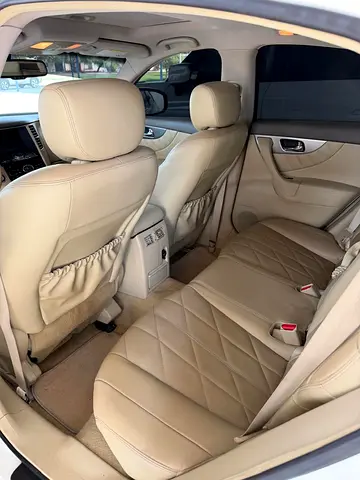 2016 Infiniti QX70 — миниатюра 12