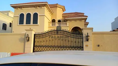 Luxury Family Home |Ready to Move |Prime Location