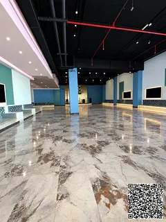 Showroom for rent in Al Rashidiya – on Ajman Creek | 6000 sq ft | Prime location | Suitable for co