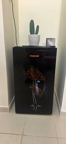 Nikai Mini Fridge - Excellent Condition, Floral Black Finish