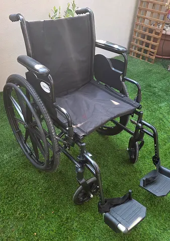 Lightweight manual wheelchair excellent condition