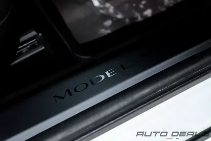 2023 Tesla MODEL S thumbnail 17