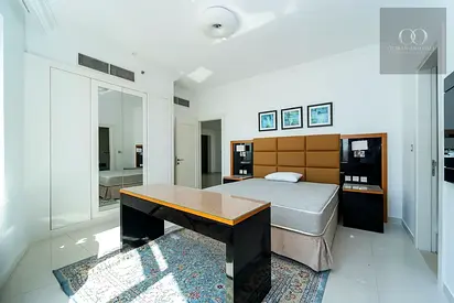 2-Bedroom Apartment | High Floor | Skyline View