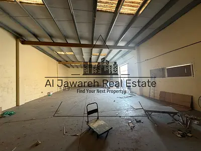 Warehouse on a Main Road with Bathroom