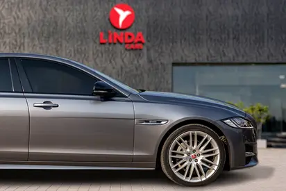 2020 Jaguar XF — миниатюра 8