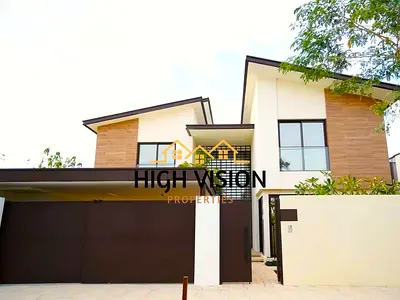 Spacious 4BR+ M | Double Row | Private Outdoor