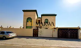 Luxurious independent 5-Master BR With Sparet Majlis & Hall + dining Room Ready To Villa