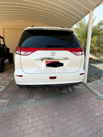 2017 Toyota Previa Limited GCC Specs