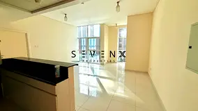 Well Maintained | Vacant | Middle floor | Balcony
