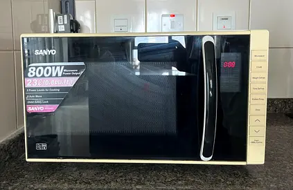 Microwave Sanyo/Panasonic 800W