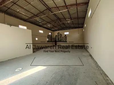 حالة العقار: أجار نوع العقار: مستودع العنوان: ام القيوين مساحة العقار: 2500قدم تفاصيل العقار: كهرباء25 كيلو واط قيمة الإيجار: 75000درهم عدد الشيكات:4