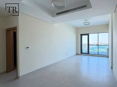 Canal View | Modern Finishes | Spacious Layout