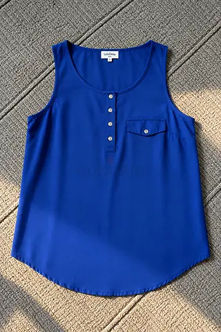 Blue sleeveless blouse top, size M (Casual workwear)
