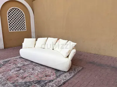 3__ Seater Giorgetti italia Sofa Beige Brand new Conditions
