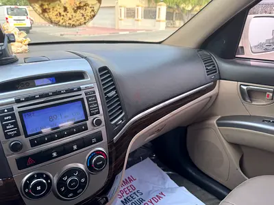 2012 Hyundai Santa Fe GL GCC Specs