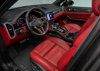 صورة 10 لـ 2022 Porsche CAYENNE