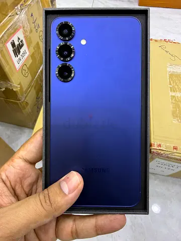 Samsung Galaxy phone - Blue, good condition, boxed