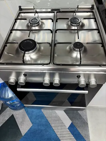 Stainless Steel 4-Burner Gas Hob — Good Working Condition