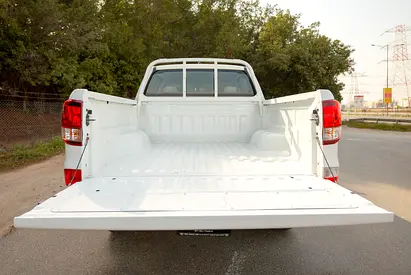 2020 Nissan NAVARA 缩略图 7
