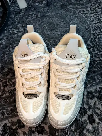 REAL unused louis vuitton sneakers