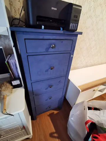 Chest of drawers Dresser unit Dimensions: Width: 22.5 inches, Height: 51.12 inches, Depth: 15 inches