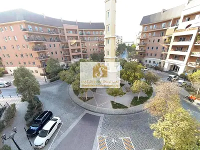 1 BR Apartment with Landmark View and Balcony