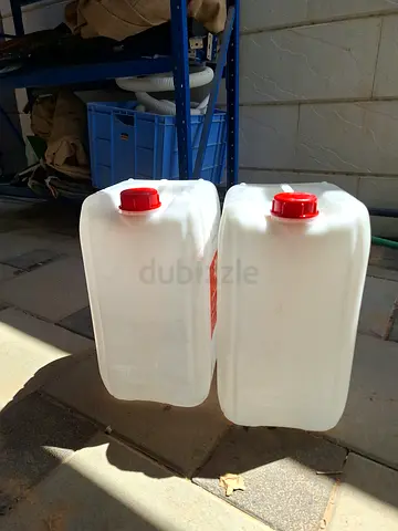 Set of 20 units White Plastic Jerry Cans / Water Containers (20L each)