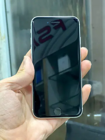 iPhone SE