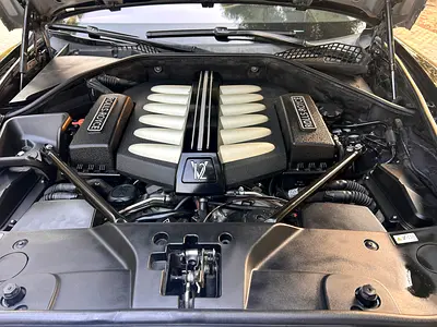 2010 ROLLS-ROYCE GHOST — миниатюра 17