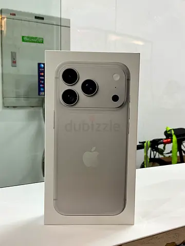 18 PRO 256 SILVER TRA