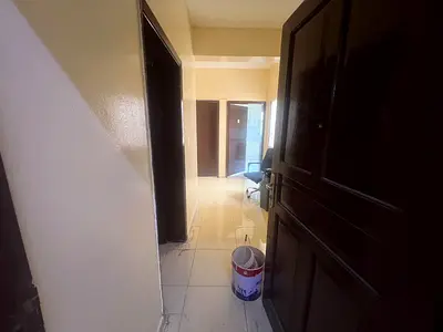 عرض قوي في الرميلة! سكن موظفين مميز بغرفتين ومطبخ وتكييف سبليت