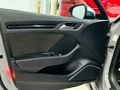 صورة مصغرة 13 لـ 2016 AUDI RS3