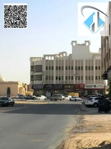 بناية للبيع ارضي و اثنين و روف التكييف اسبلت ، في الروضة 2، على شارع الرئيسي ، زاوية و مؤجرة
