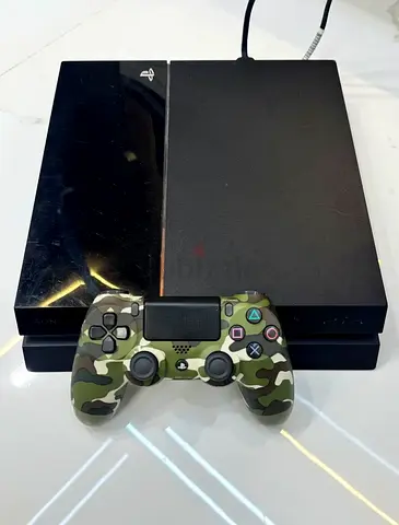 Sony PS4 Fat + Original DualShock 4 controller - 550