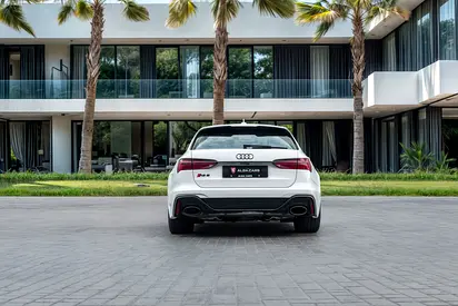 2025 AUDI RS6 照片 5