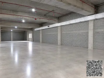 معرض للإيجار بالراشدية على خور عجمان | مساحة 15,000 قدم² | موقع حيوي ومميز | مناسب للأنشطة التجارية | السعر 55 درهم للقدم