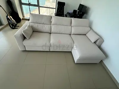 Like new Condition Ikea Eskelstuna Sofa Bed with Storage beige