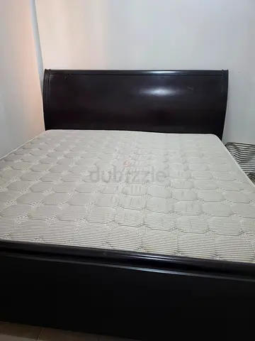 King Size Bed Frame + 12cm Medical Mattress – Excellent Condition